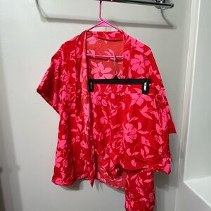 Floral Red and Pink Set